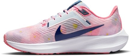 Nike Air Zoom Pegasus 40 Road-Running Shoes - Women's 1