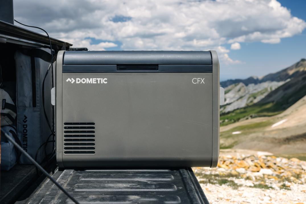 Location Image for CFX5 55 Powered Cooler + Icemaker
