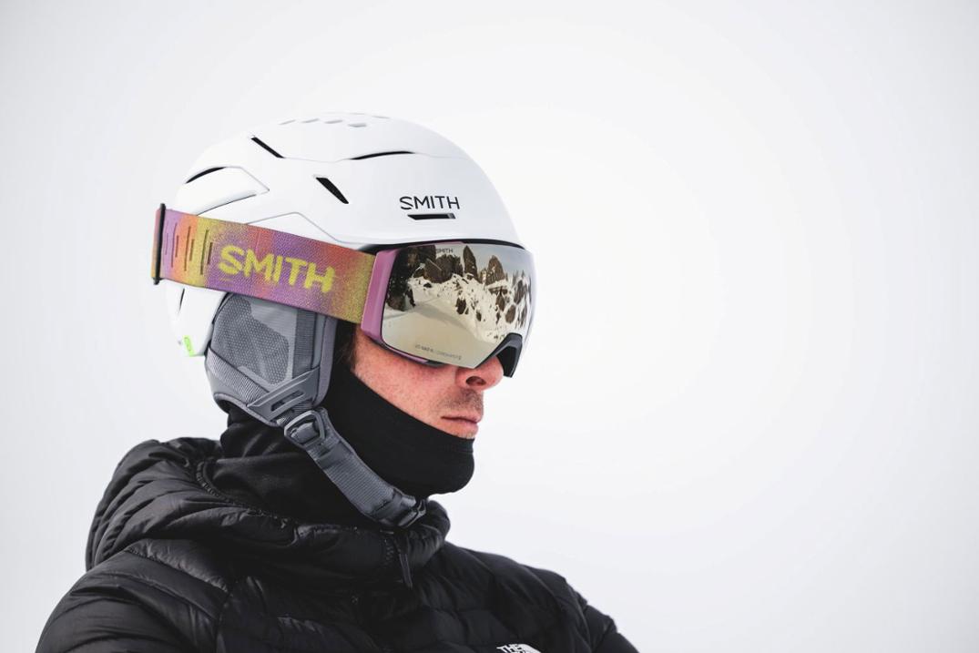 Location Image for I/O MAG XL ChromaPop Snow Goggles with Lens Protector