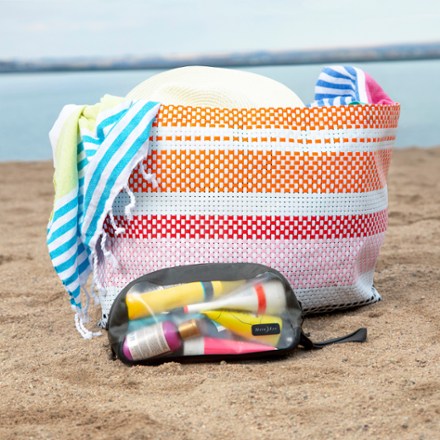 Nite Ize RunOff Waterproof Toiletry Bag 10
