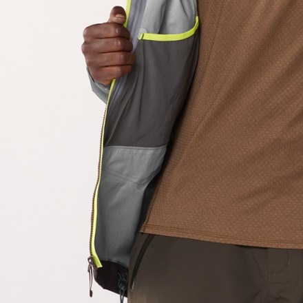 Arc'teryx Rush Jacket - Men's 7