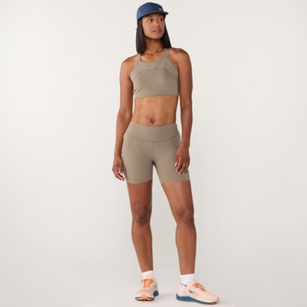 Janji Pace 5" Shorts - Women's 5