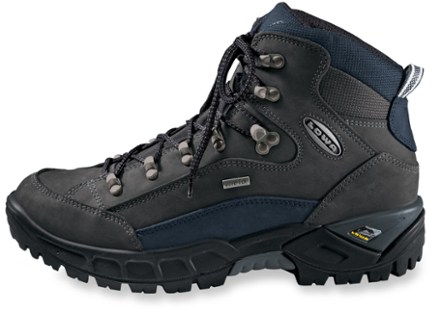 lowa women's renegade gtx mid walking boots