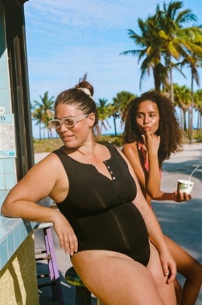 Andie The Malibu One-Piece Swimsuit - Women's 9