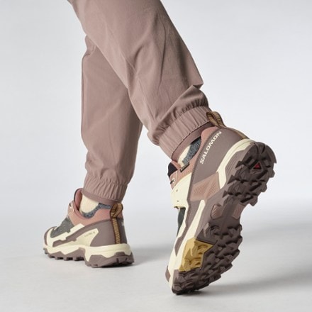 Salomon X Ultra 5 GORE-TEX Low Hiking Shoes - Women's 7