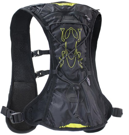 Amphipod PureRun Minimalist 24 Hydration Vest 1
