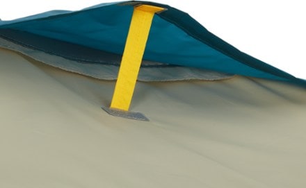 Mountainsmith Bear Creek 4 Tent with Footprint 8
