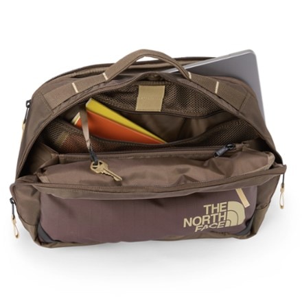 The North Face Base Camp Voyager Sling 5