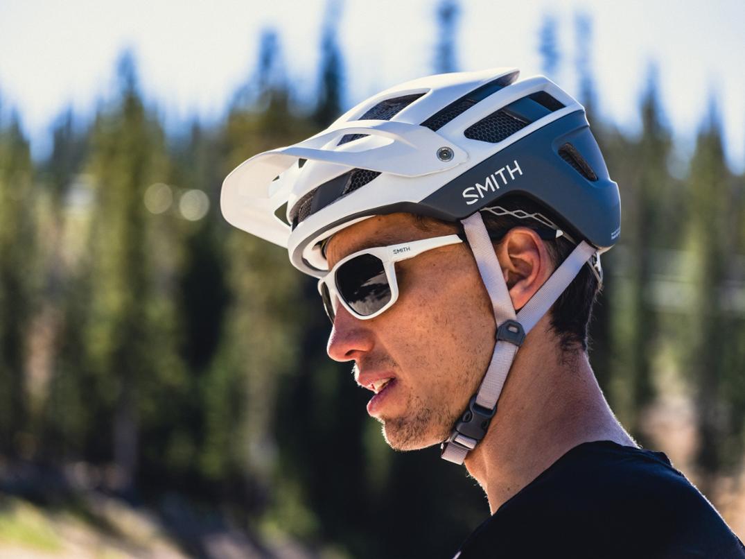 Location Image for Leadout Pivlock ChromaPop Sunglasses
