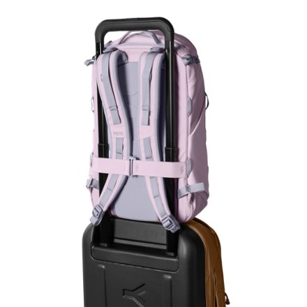 YETI Ranchero Pack - 22 L 7