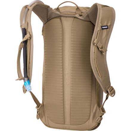Thule AllTrail 16 L Hydration Pack 3