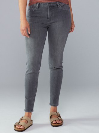 28 x 28 skinny jeans