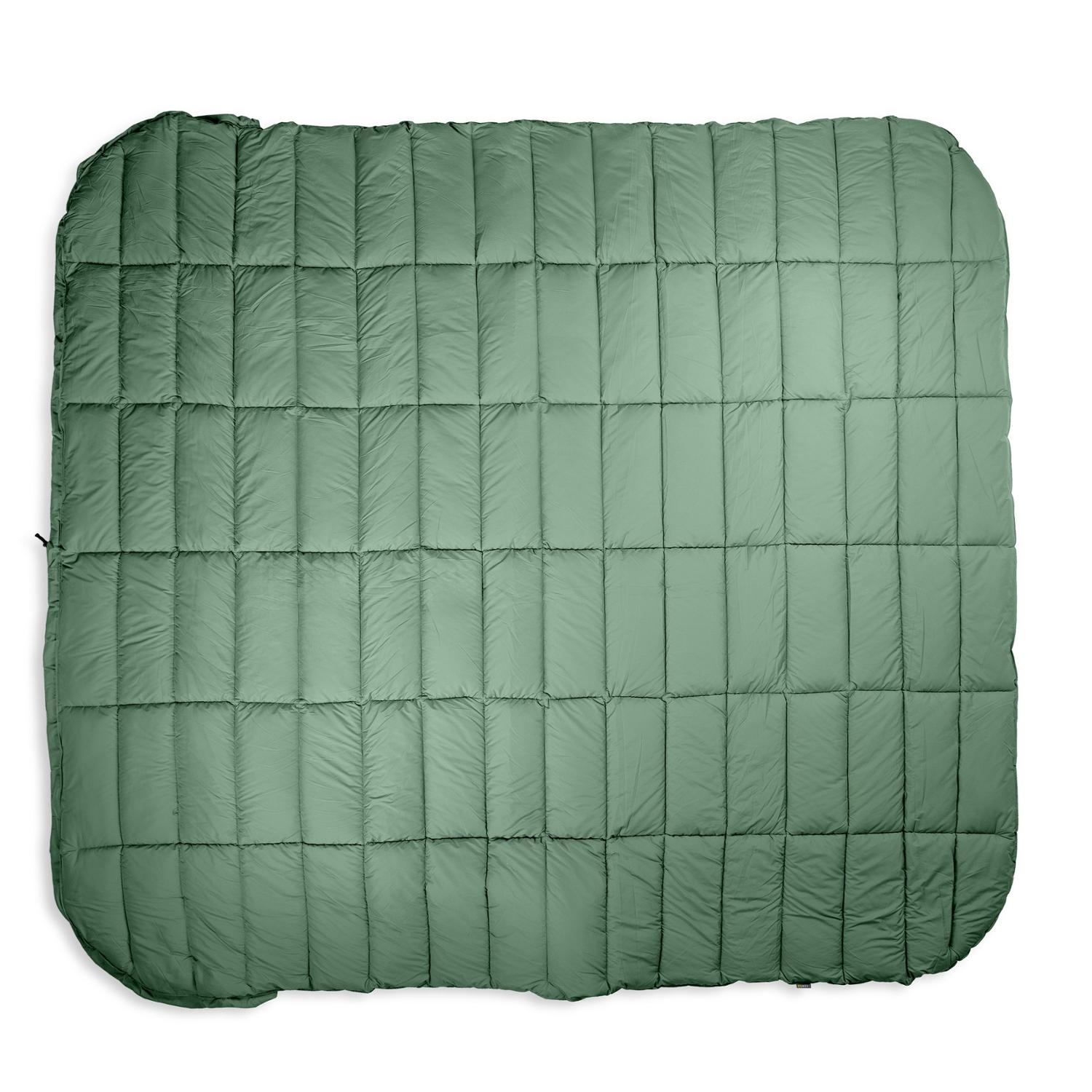Synthetic Comforter