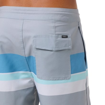 O'Neill Cruzer Stripe Scallop 18" Board Shorts - Men's 3