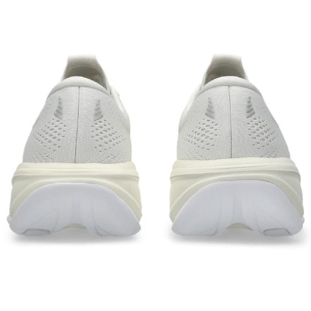 ASICS GEL-Cumulus 28 Road-Running Shoes - Women's 3