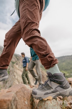 Location Image for X Ultra 5 Mid GORE-TEX Hiking Boots - Women's
