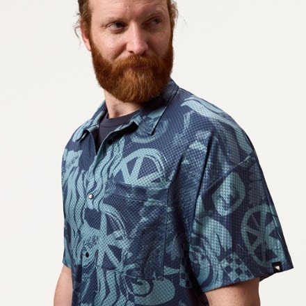 Endura Alltrack Ride Resort Cycling Shirt 8