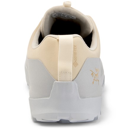 Arc'teryx Konseal GTX Approach Shoes - Women's 6