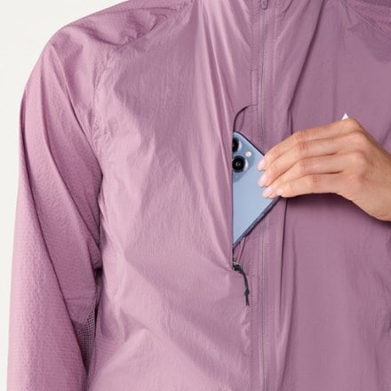 Nike ACG UV Aireez Jacket - Women's 8