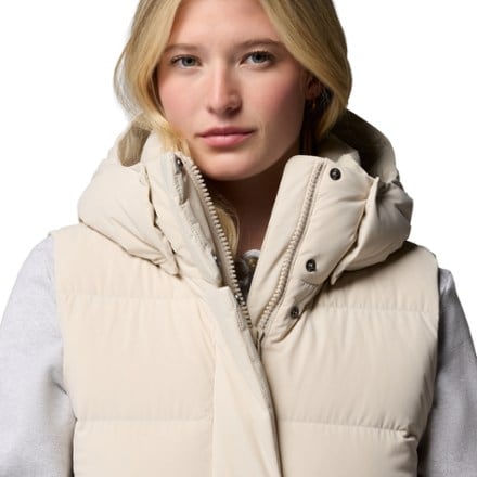 Columbia Amaze Puff Mid Hooded Down Vest - Women's 4