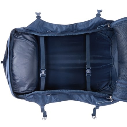 Osprey Farpoint Fairview 65 Wheeled Travel Pack Interior