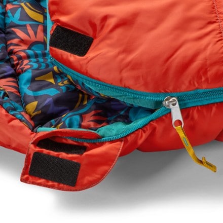 REI Co-op Kindercone 25 Sleeping Bag - Kids' Zipper detail