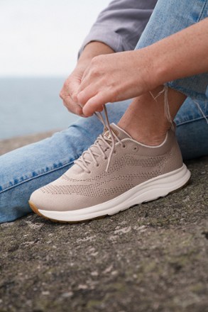 Location Image of color Light Taupe