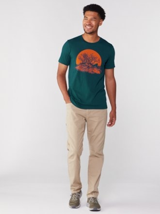 Slow Loris Kayakers T-Shirt 3