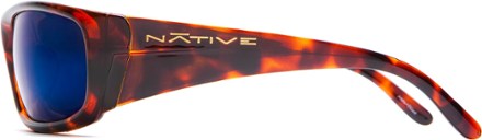 Side view (Maple Tort)