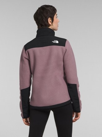The North Face Denali 2 Jacket - Women's 1