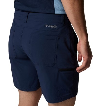 Columbia Wanoga Lightweight Shorts - Men's 5