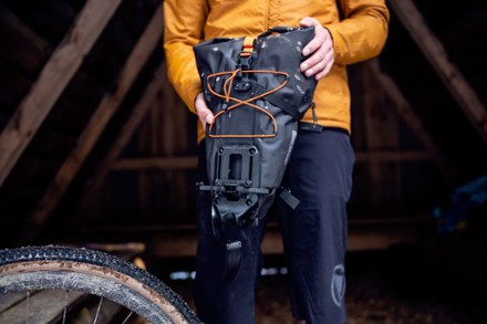 Location Image of color Black Matt