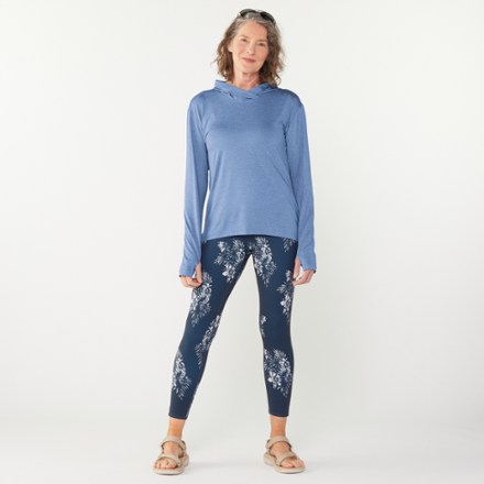 TYR SunDefense Hooded Shirt - Women's 3