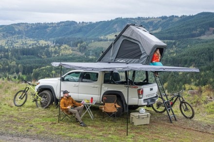 Yakima OverNOut 180 Awning 3