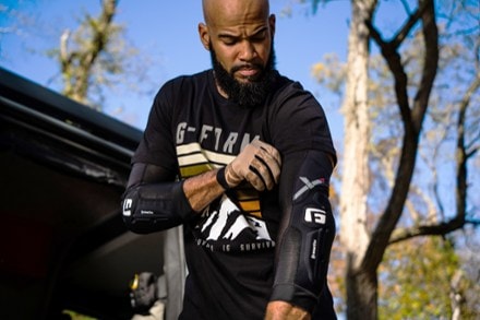 Location Image for Tempo MTB Gloves