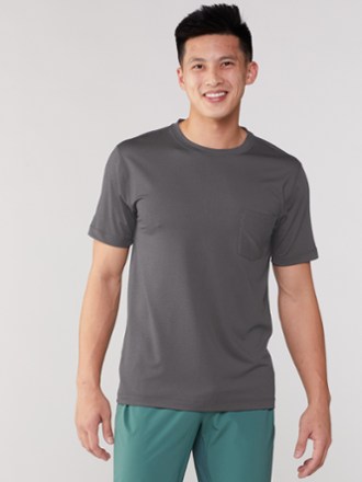 Vuori Tradewind Performance T-Shirt - Men's 1