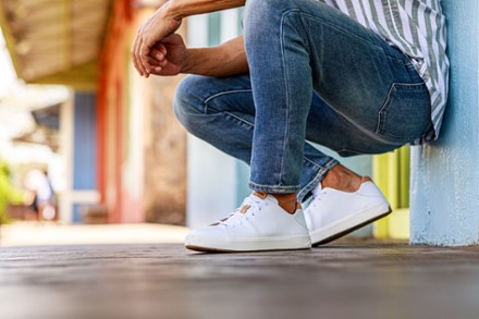 OluKai Lae'ahi Li 'Ili Shoes - Men's 4