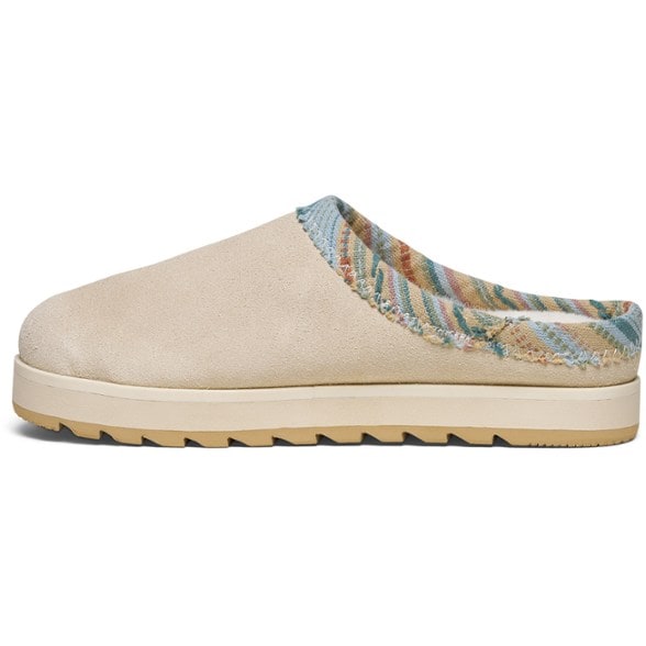 Detail Image of color Sand Suede
