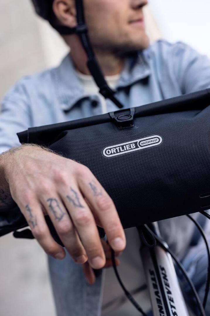 Location Image for Velo-Sling Flex Handlebar Bag - 2.5L