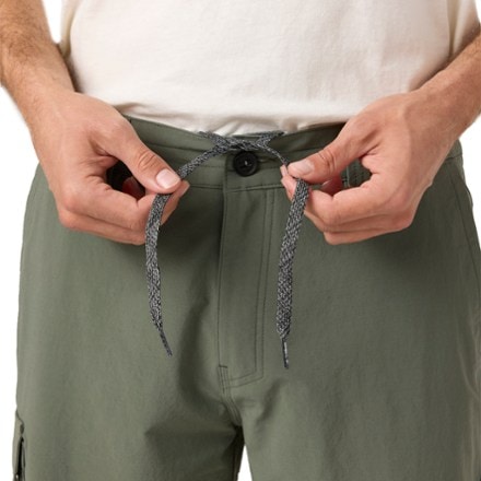 O'Neill TRVLR Cargo 20" Hybrid Shorts - Men's 6