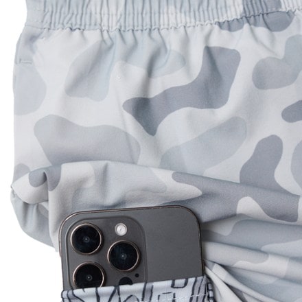 Chubbies Ultimate Training 5.5" Shorts - Exposed Liner - Men's 2