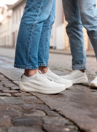 Location Image for Aura ReWool RB9X Shoes