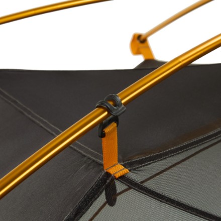 Mountain Hardwear Mineral King 2 Tent with Footprint Pole clips