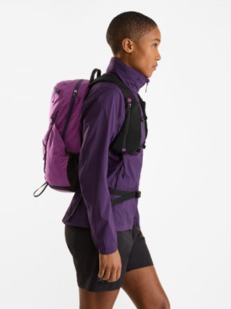 Arc'teryx Aerios 15 Pack - Women's 7