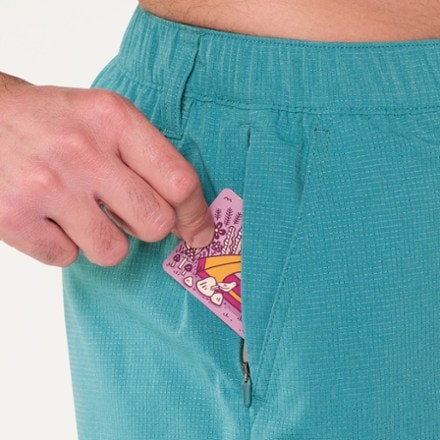 Chubbies BreezeTech Everywhere 6" Shorts - Men's 4