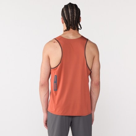 Janji Pinnacle Ultra Singlet - Men's 2