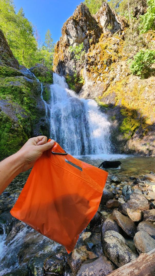 Location Image for Waggy Baggy Dog Waste Bag Kits - Package of 10