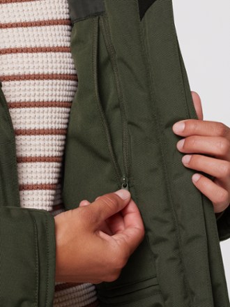 Fjallraven Nuuk Insulated Parka - Women's 4