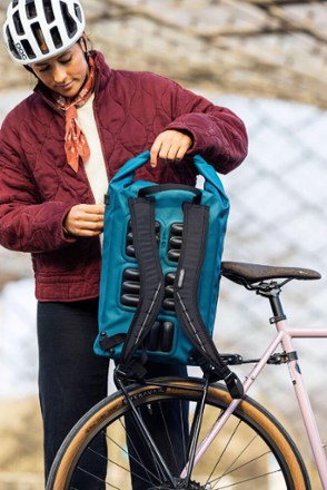 Location Image for Vario Lite Pannier - 22L - Single