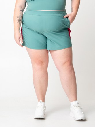 alder alder x Chaco 5" Cargo Shorts - Women's 0